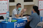 廠商與求職者面試