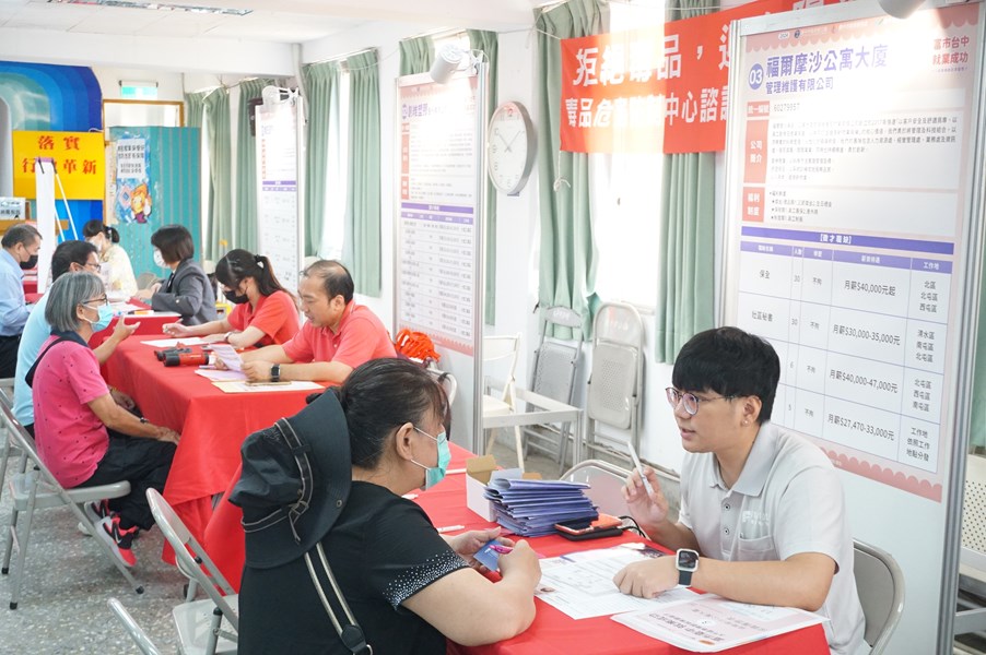 廠商現場面試情形