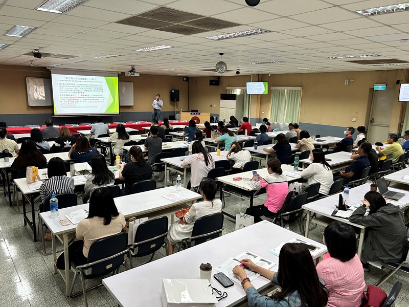 09-邀請陳介英主任專題分享：永續發展與企業責任～如何協助人資推動永續經營管理