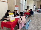 廠商與求職民眾面試情形