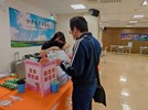 求職民眾領取履歷表