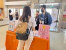 求職民眾繳交活動滿意度，領取精美小禮物