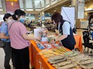 求職民眾參與扭蛋轉轉樂，並繳交滿意度調查表