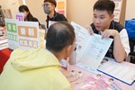 中高齡專區提供就業媒合諮詢