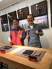 吳局長與光復新村青年合影1