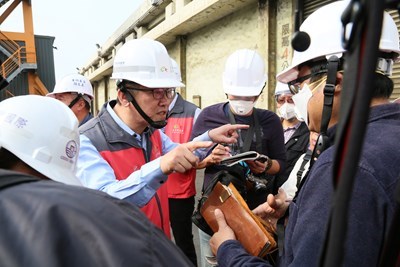 中市府輔導訪視台中港區碼頭裝卸作業 盼提升勞工權益