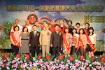 胡市長、賴局長與大臺中職業總工會王理事長暨得獎者合照