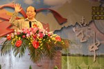 胡市長及王理事長頒發獎牌予得獎者