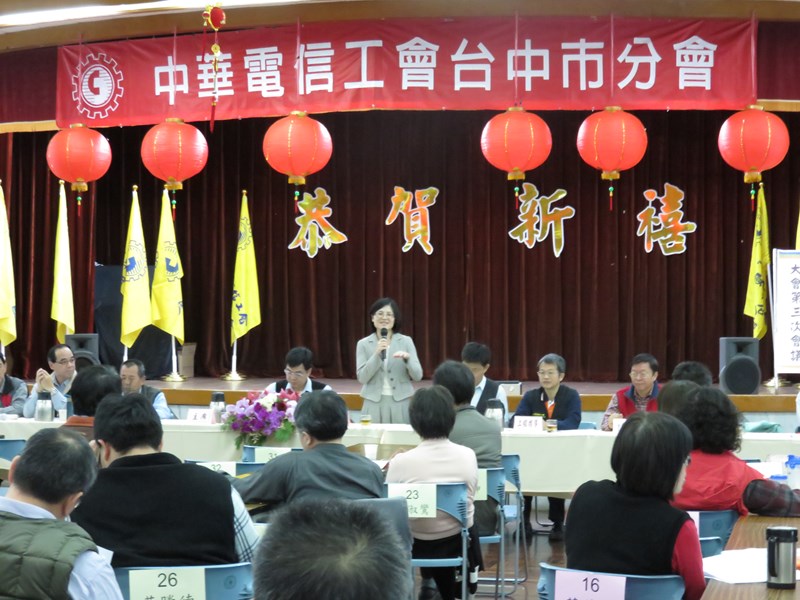 黃局長向與會代表說明本局相關政策