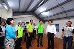 市長參觀修繕住屋內部