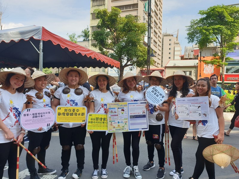 19-中市勞工局號召菲律賓移工夥伴一同加入登革熱防疫行列