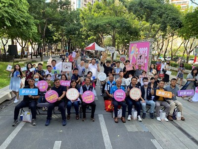 2023臺中市青年創業品牌特色標章頒獎典禮大合影